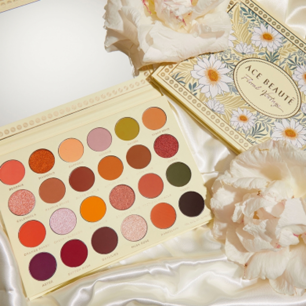 Ace Beautè - Floral Vintage Palette